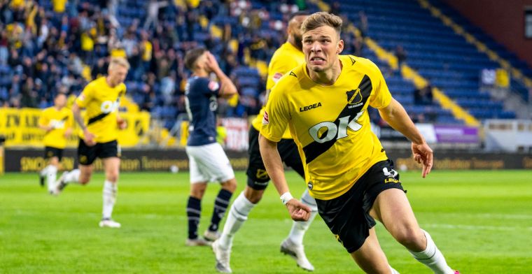 NAC kan alsnog vier ton tegemoet zijn voor transfervrij vertrokken Van Hooijdonk