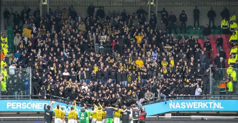 Van Schaik (NEC) over instorten tribune na derby: 'Container voorkwam erger'