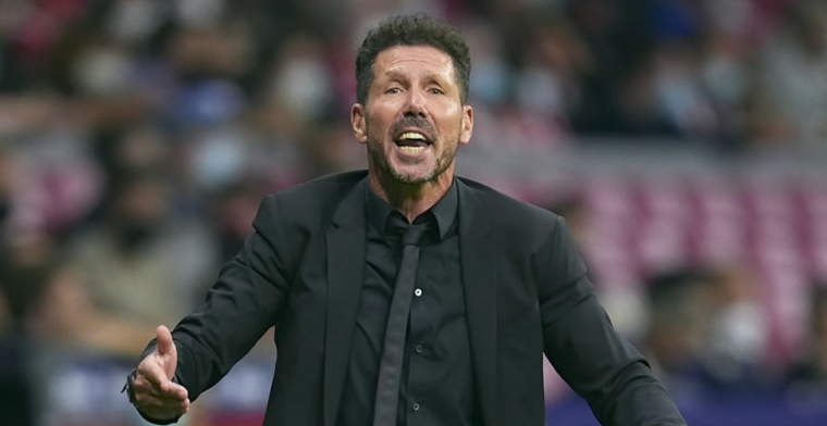 Klopp ziet handje geweigerd worden door Simeone: 'Niet blij met m'n eigen reactie'
