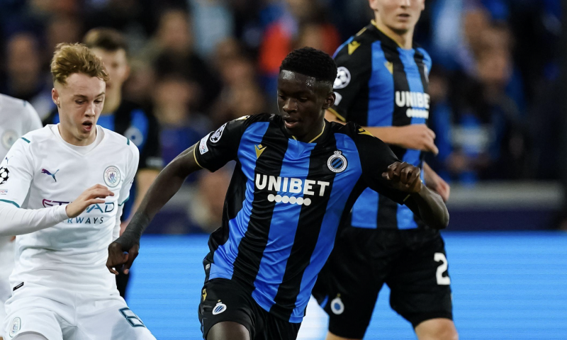 Mbamba krijgt opmerkelijke eer in de Champions League Afbeelding: Mbamba krijgt opmerkelijke eer in de Champions League