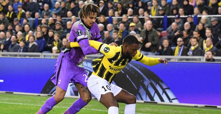 Bazoer lacht na Vitesse-stunt: 'Denk dat Kane en Son dan wel van de partij zijn'