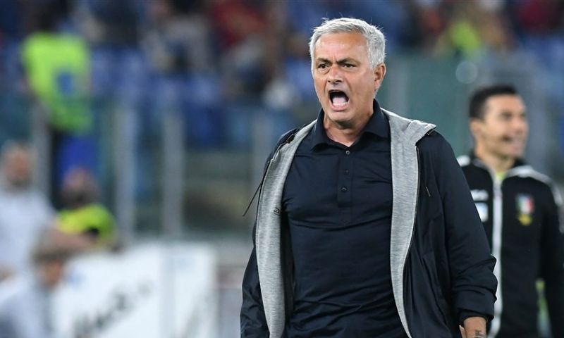 Withete Mourinho: 'Jullie zouden zelfs in de Noorse competitie niet eens spelen!' Afbeelding: Withete Mourinho: 'Jullie zouden zelfs in de Noorse competitie niet eens spelen!'