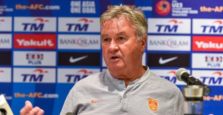 Hiddink prijst 'fundament van Ajax' en management: 'Eerst veel kritiek gehad'