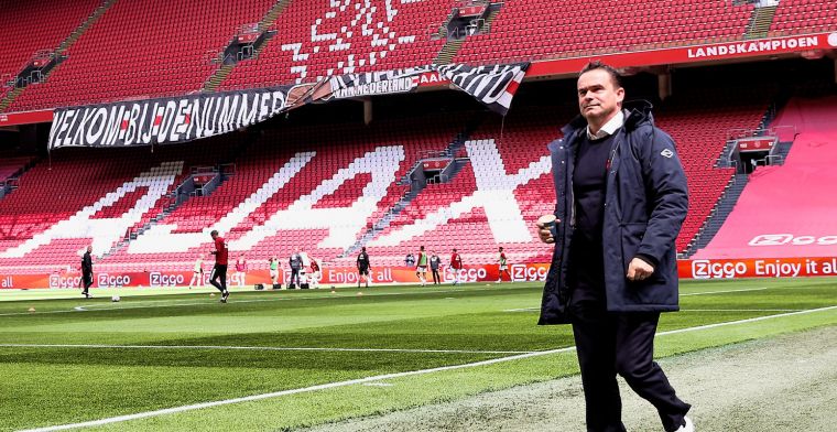 Boulevardkrant The Mirror: Overmars opent gesprekken met Newcastle over move