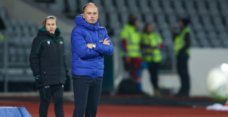 Bondscoach Parsons wil veranderingen in vrouwenvoetbal: 'Dit is voor niemand goed'