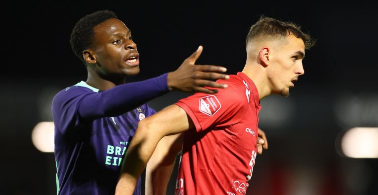 PSV-talent (16) maakt indruk: 'Op het moment dat PSV kwam, heb ik niet getwijfeld'