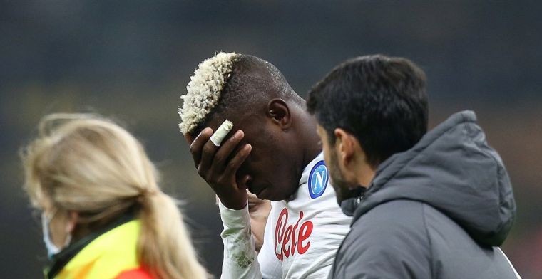 Osimhen (ex-Charleroi) stevig toegetakeld: 'Zijn oog hing niet meer in de oogkas'