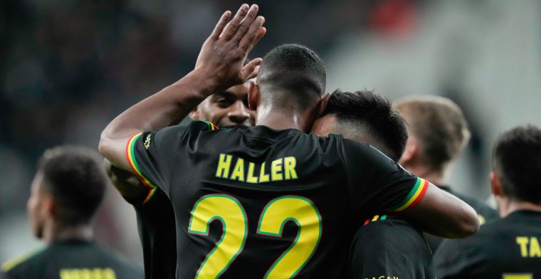 Ajax wint ook vijfde pouleduel: Haller naast Lewandowski na gouden invalbeurt