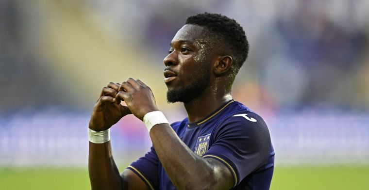 Amuzu maakt geen indruk bij Anderlecht: 'Misschien moet hij vertrekken'