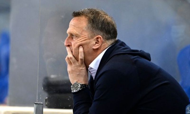 OFFICIEEL: KRC Genk neemt afscheid van trainer Van den Brom