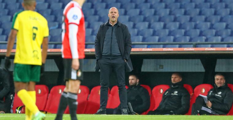 Slot refereert aan Berghuis na Feyenoord-zege: 'Niet individueel zoals hij deed'