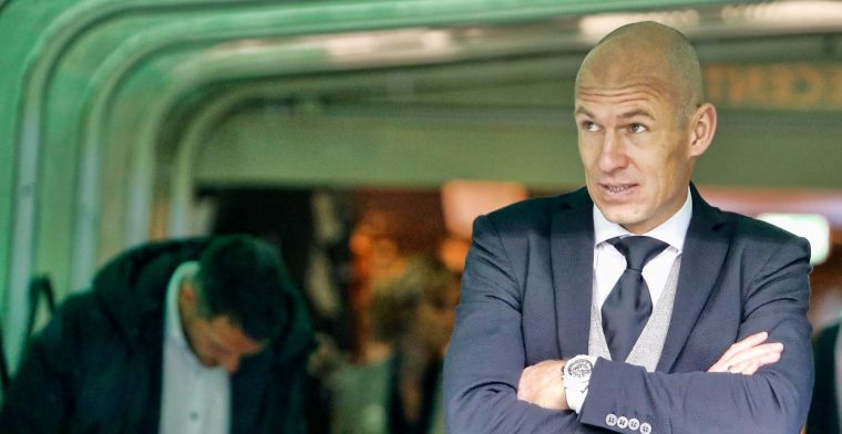 Robben neemt eerste 'trainersklus' aan en ziet af van vergoeding