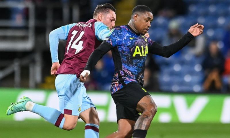 'Dan haalt Ajax hem omdat Haller naar Afrika Cup gaat, moet Bergwijn niet willen' Afbeelding: 'Dan haalt Ajax hem omdat Haller naar Afrika Cup gaat, moet Bergwijn niet willen'