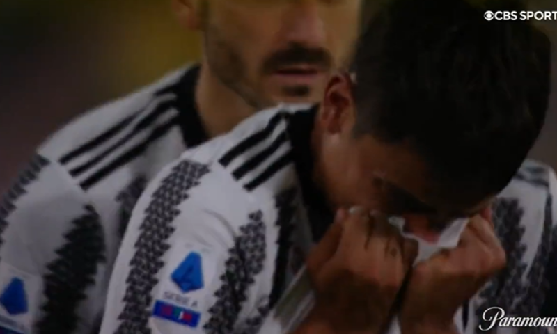 Dybala barst in tranen uit na allerlaatste thuiswedstrijd voor Juventus