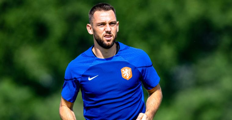 'De Vrij senior geniet in Doha, Sneijder mist topkwaliteit bij Nederlands elftal'