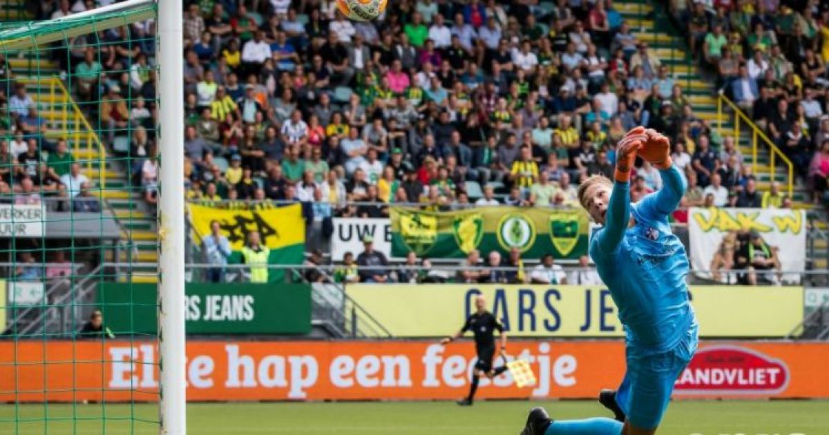 'Toekomstig doelman Oranje' blij met compliment Verbeek: 'Mooi als hij dat zegt'