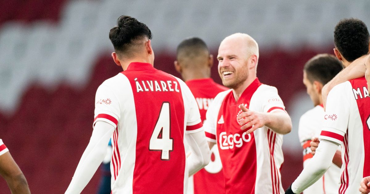 Breedte Ajaxselectie doorslaggevend 'Winnen ook vaak wedstrijden door invaller' Voetbalprimeur Breedte Ajaxselectie doorslaggevend 'Winnen ook vaak wedstrijden door invaller' Voetbalprimeur