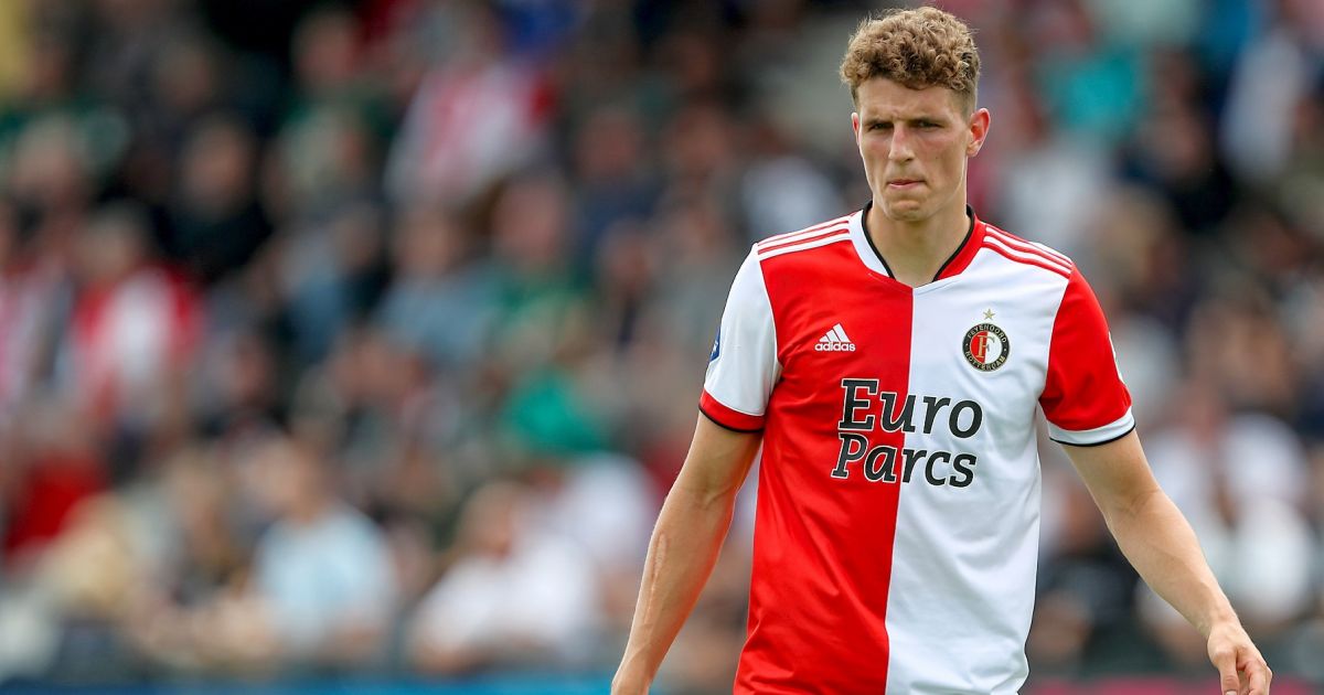 Feyenoord traint 'kneiterhard': "Ik merk dat we steeds ...