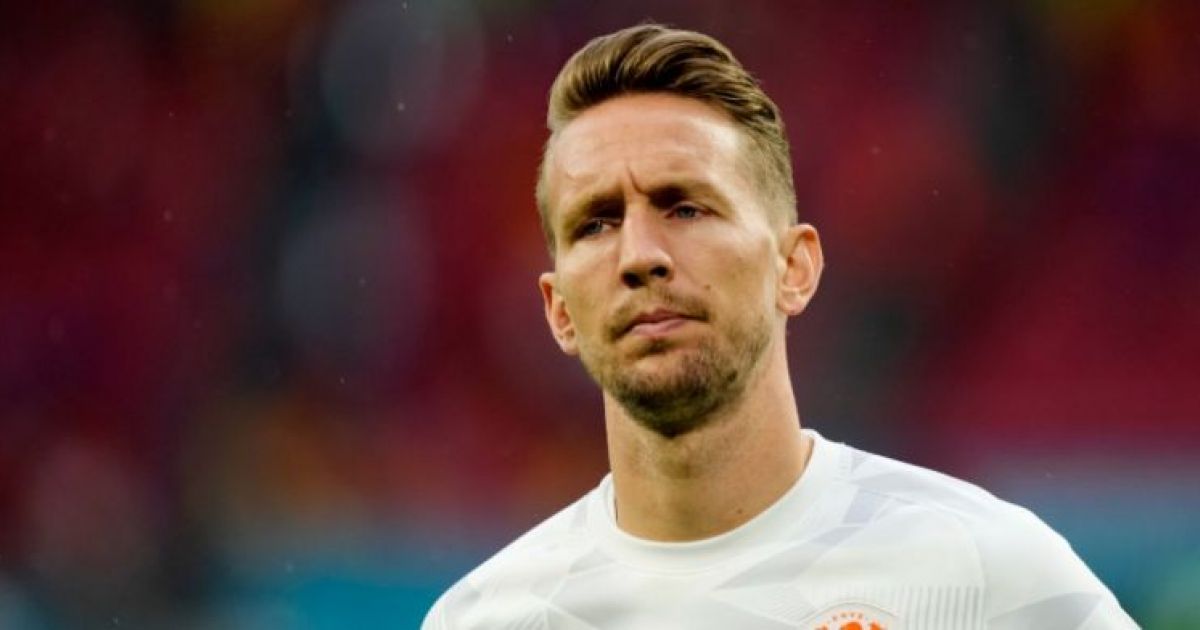 'Besiktas wil vol gaan voor De Jong, spits wil alleen PSV-comeback bij vertrek' - Vimarsana News