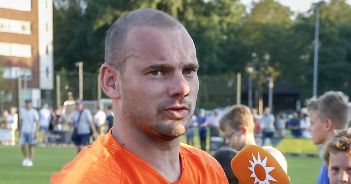 Sneijder has a hot discussion with Derksen: “I also know the other side of the country”