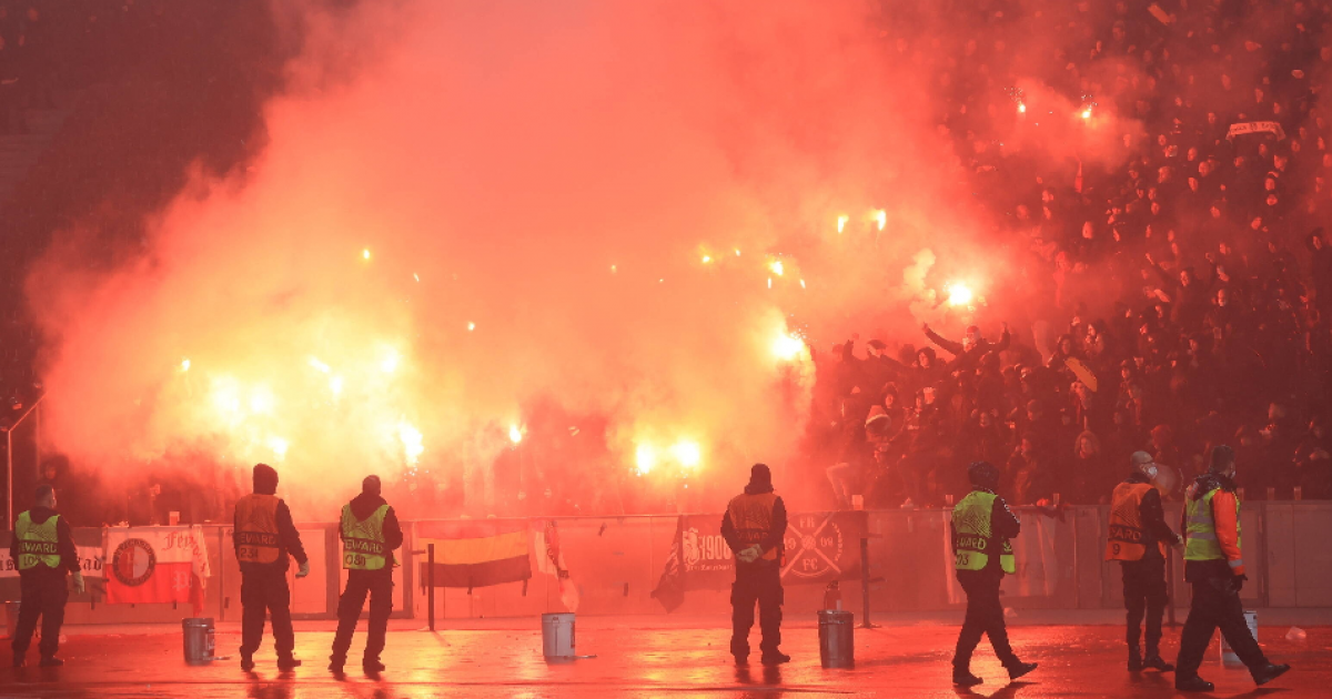 Deutsche Zeitungen beobachten Feyenoord-Anhänger: „Wir haben vor dem Anpfiff kaum über Fußball gesprochen“