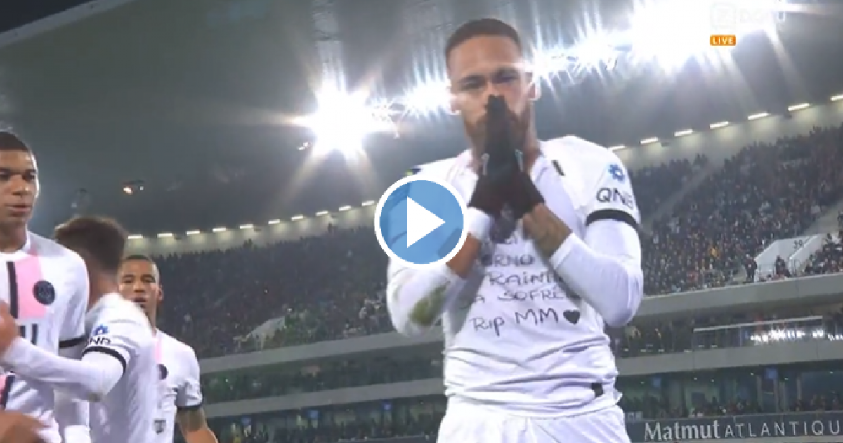 Neymar scores for PSG and pays dead Brazilian singer last tribute