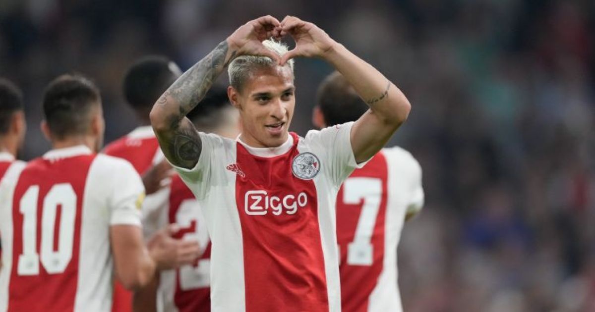 Big clubs bang on Ajax door for Antony: ‘Listen to Overmars and V/d Sar’