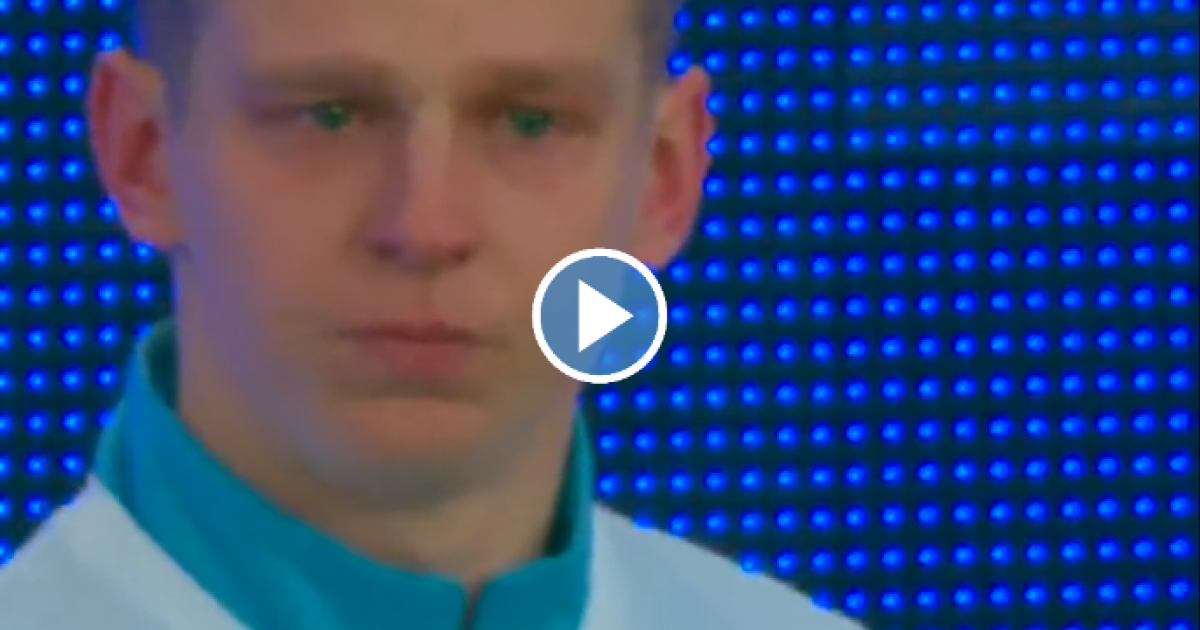 More images from England: Zinchenko in tears by showing support for Ukraine