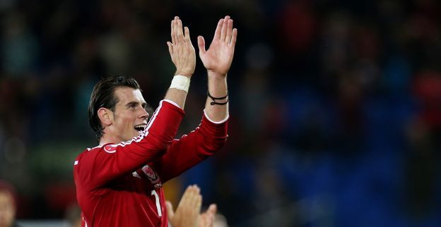 Bale loopt fluitend rond: 'Het is fantastisch, hier zit echt geen geluk bij'