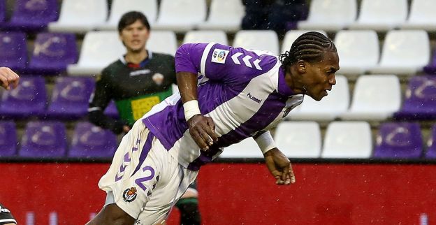 Real Valladolid klopt concurrent Almeria en doet goede zaken
