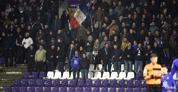 Straffe Koffie Bij Dender Beerschot Drie Mannen Houden Meute Hooligans Tegen Voetbalprimeur Be