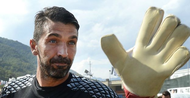 Held Buffon: Mensen kunnen mijn begrafenis organiseren, maar er zal niemand zijn