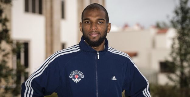 Babel kiest twee weken na open Ajax-sollicitatie voor oliedollars