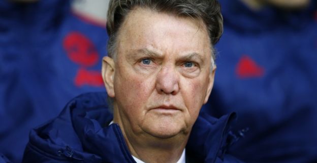 Van Gaal wekt verbazing: Alleen bij SM is aan haren trekken geoorloofd