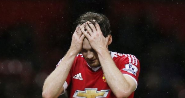 Gerucht uit tabloid: Engelse topclub wil Blind wegkapen bij Mourinho en United