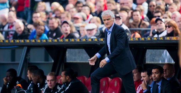 'Feyenoord-trainer Rutten grijpt na tegengoals in en posteert Vilhena op tien'