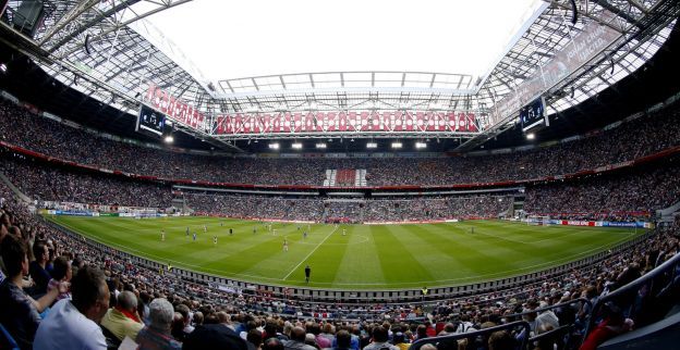 'Serieuze poging van Ajax bij spits: bod van 4,5 miljoen uit Amsterdam'