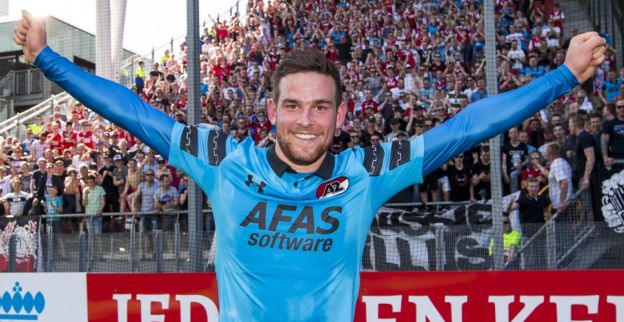 Janssen houdt telefoon goed in de gaten: Je kan het AZ vragen