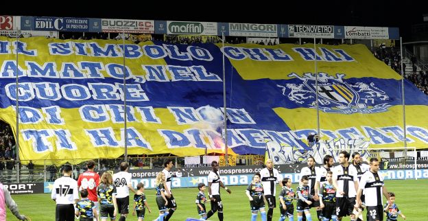 Voorzitter Parma furieus na straf: Voor mij eindigt het voetbal vandaag