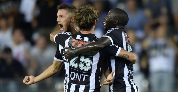 Charleroi is de nieuwe leider na spektakelrijke wedstrijd tegen Eupen