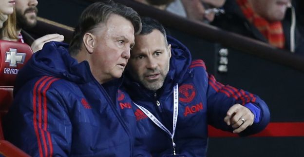 Update: wanhopige Van Gaal lost gebrek aan goals op met verrassende naam
