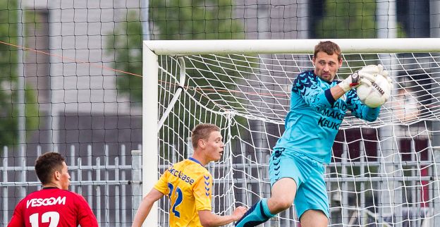 Goalie Seda zit bij RKC op de bank en in de wachtkamer
