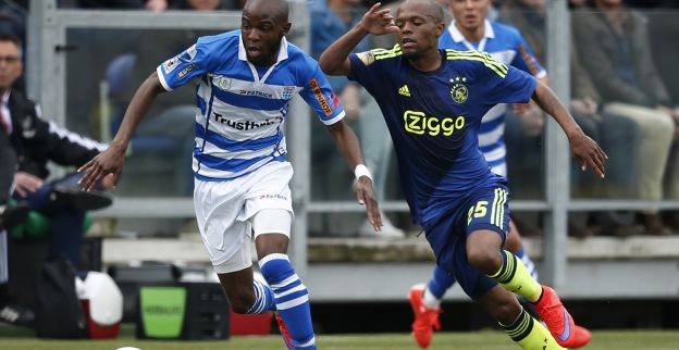 'Ajax ziet interesse van drietal clubs in onwelwillende middenvelder'
