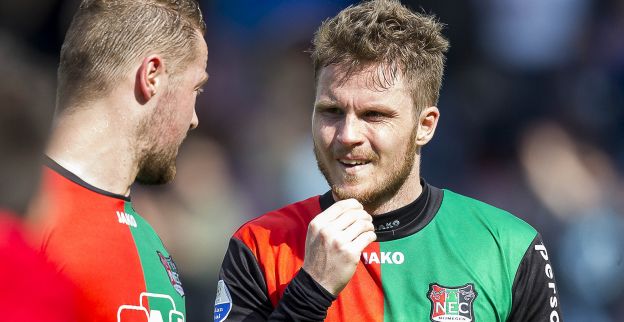 'Promovendus schrijft half miljoen euro bij: Franse transfer nadert voor verdediger' Afbeelding: 'Promovendus schrijft half miljoen euro bij: Franse transfer nadert voor verdediger'