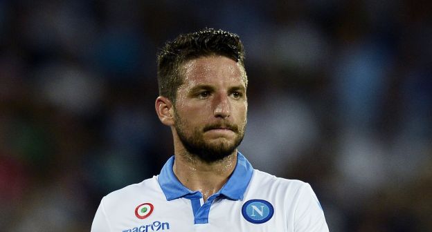 Dries Mertens komt niet tot scoren toe maar ziet Napoli wel winnen