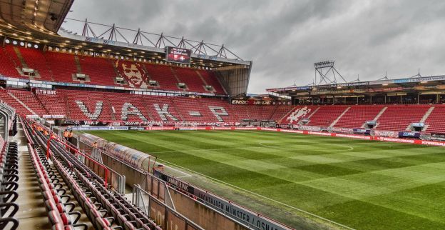 Tien miljoen euro minder voor salarissen bij FC Twente: Niet meer zoals vroeger