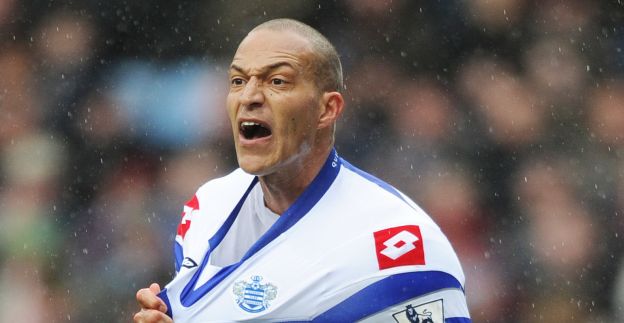 QPR slaat in slotseconden toe en is terug in Premier League
