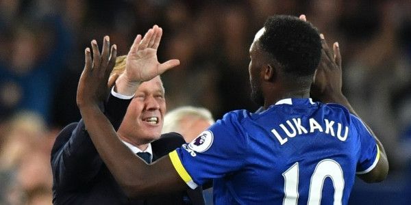 Koeman legt lat hoog: 'Net als Kluivert kan hij bij FC Barcelona terecht komen'
