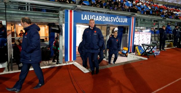 'De Boer, Rutten, Cocu kunnen samen een interim-periode leiding bij Oranje nemen'