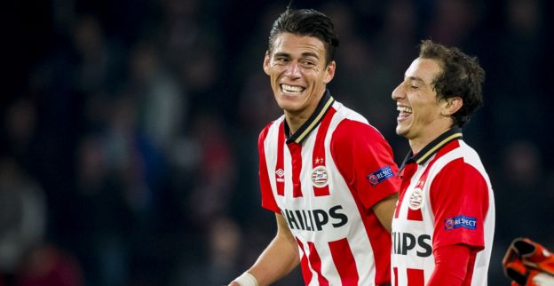 'Guardado staat voor keuze: vertrek bij PSV voor jaarsalaris van 5,5 miljoen euro'